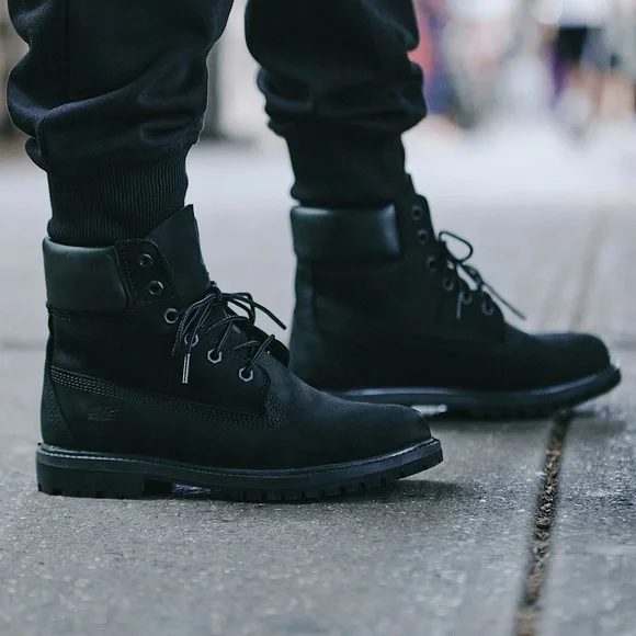 NWOB $170 WATERPROOF Timberland Women’s Leather Boots - Picture 7 of 10